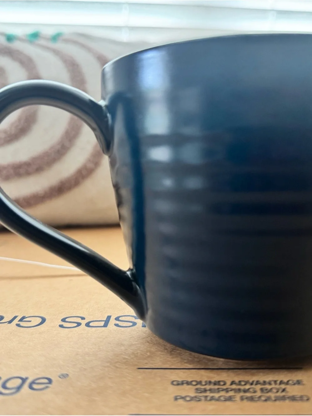 Blue Ceramic Accent Mug - Sleek Everyday Cup